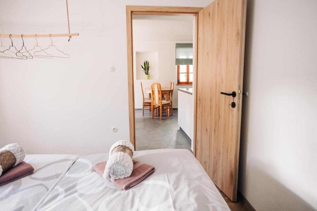 Stekner House Apartma Ljubno ภายนอก รูปภาพ